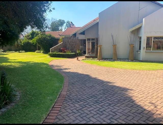 4 BEDROOM HOUSE FOR SALE IN GROENKOL